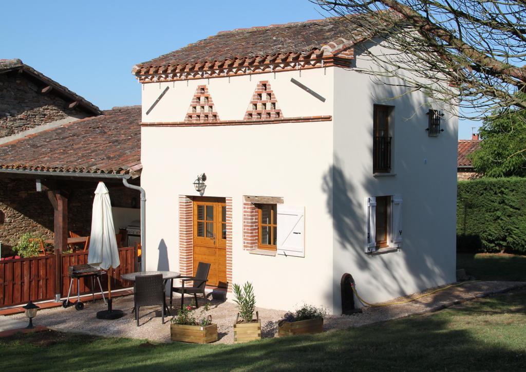 Le Pigeonnier De Lacalm Gite Saint-Gregoire  Exterior foto